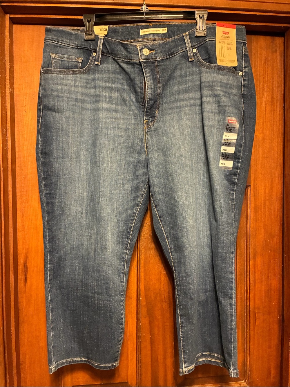 NWT Levi’s 311 Shaping Skinny Capri Jeans 20W Plus Size Stretch Denim